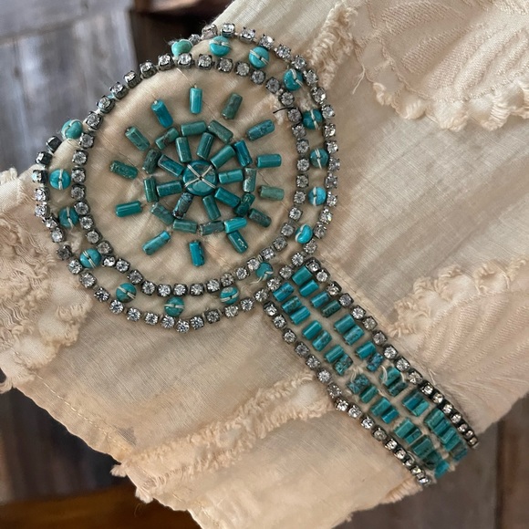 Share Spirit Beaded Tunic - Picture 7 of 11